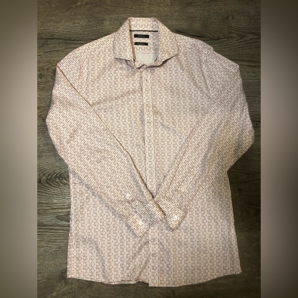 RW&CO  Tailored Fit dress shirt .Size medium, neck is 15-15 1/2 inches. - Picture 1 of 2